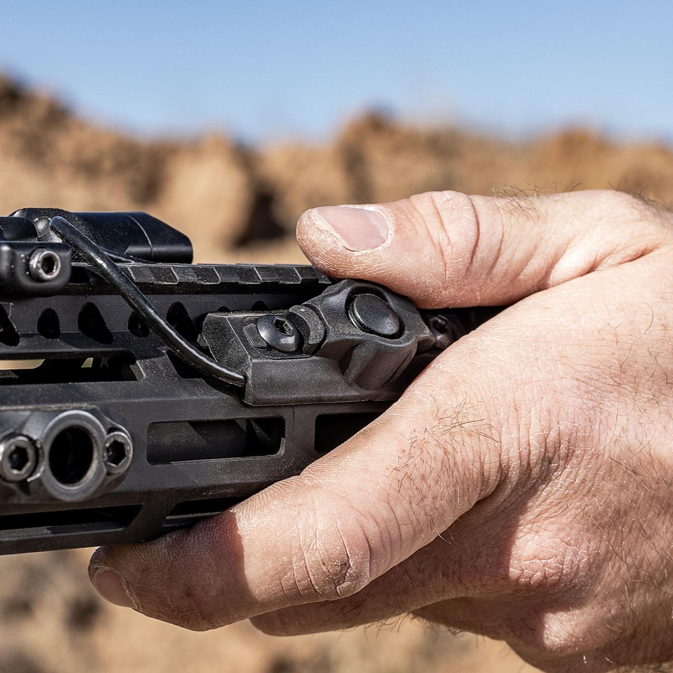 SureFire Compact Remote Switch MLOK Mount 7" Picture of Surefire Llc SUREFIRE COMPACT REMOTE SWITCH MLOK MOUNT 7?