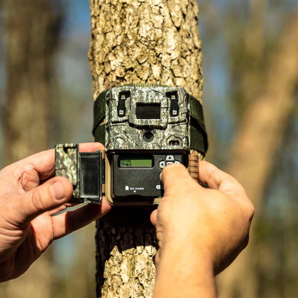 Browning Command Ops Elite 40 Trail Camera Combo 40MB with 32GB SD Card and AA Batteries Picture of Prometheus Group Llc/Browning Camera BROWNING Command Ops 40MP camera combo with 32GB SD Card and AA Batteries