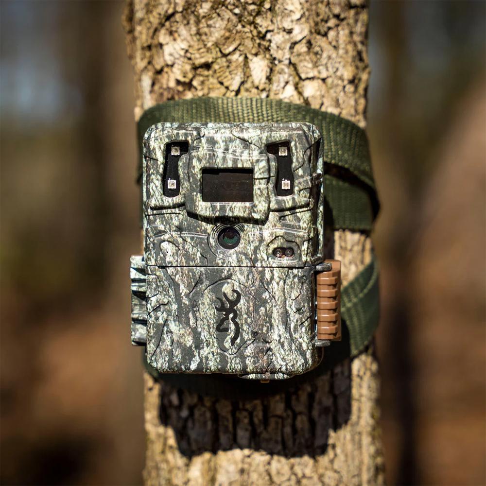 Browning Command Ops Elite 40 Trail Camera Combo 40MB with 32GB SD Card and AA Batteries Picture of Prometheus Group Llc/Browning Camera BROWNING Command Ops 40MP camera combo with 32GB SD Card and AA Batteries