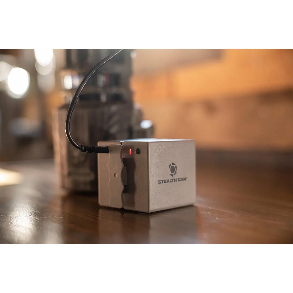 Stealth Cam FieldMAX Revolver Lithium Rechargeable Cartridge Picture of Gsm 360 CAM MAX CARTRIDGE RECHARGEABLE LITHIUM BATTERY PACK