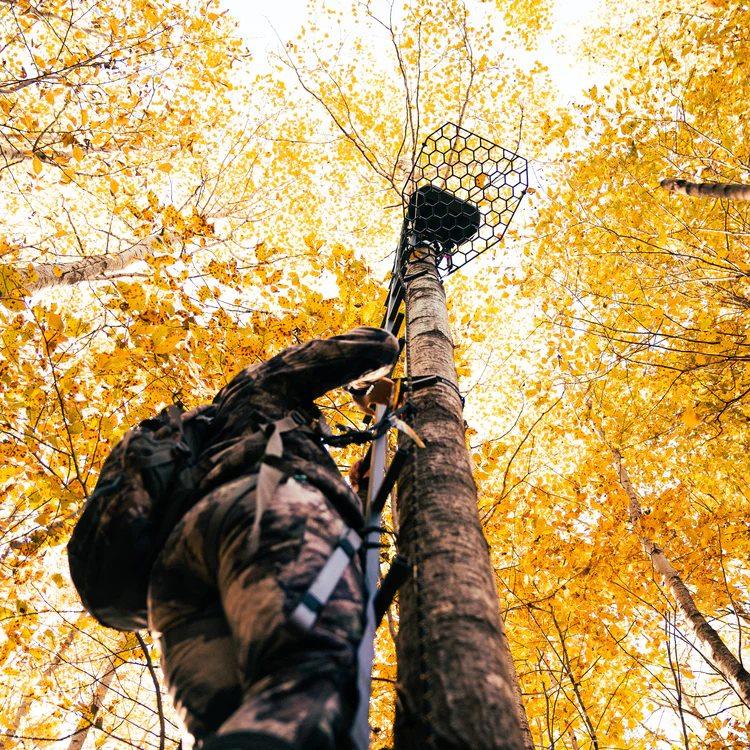 Rivers Edge Hang-On Big Foot Lite Foot Treestand Picture of Ardisam (River's Edge/ Barronett Blinds) RIVERS EDGE HANG-ON BIG FOOT LITE FOOT