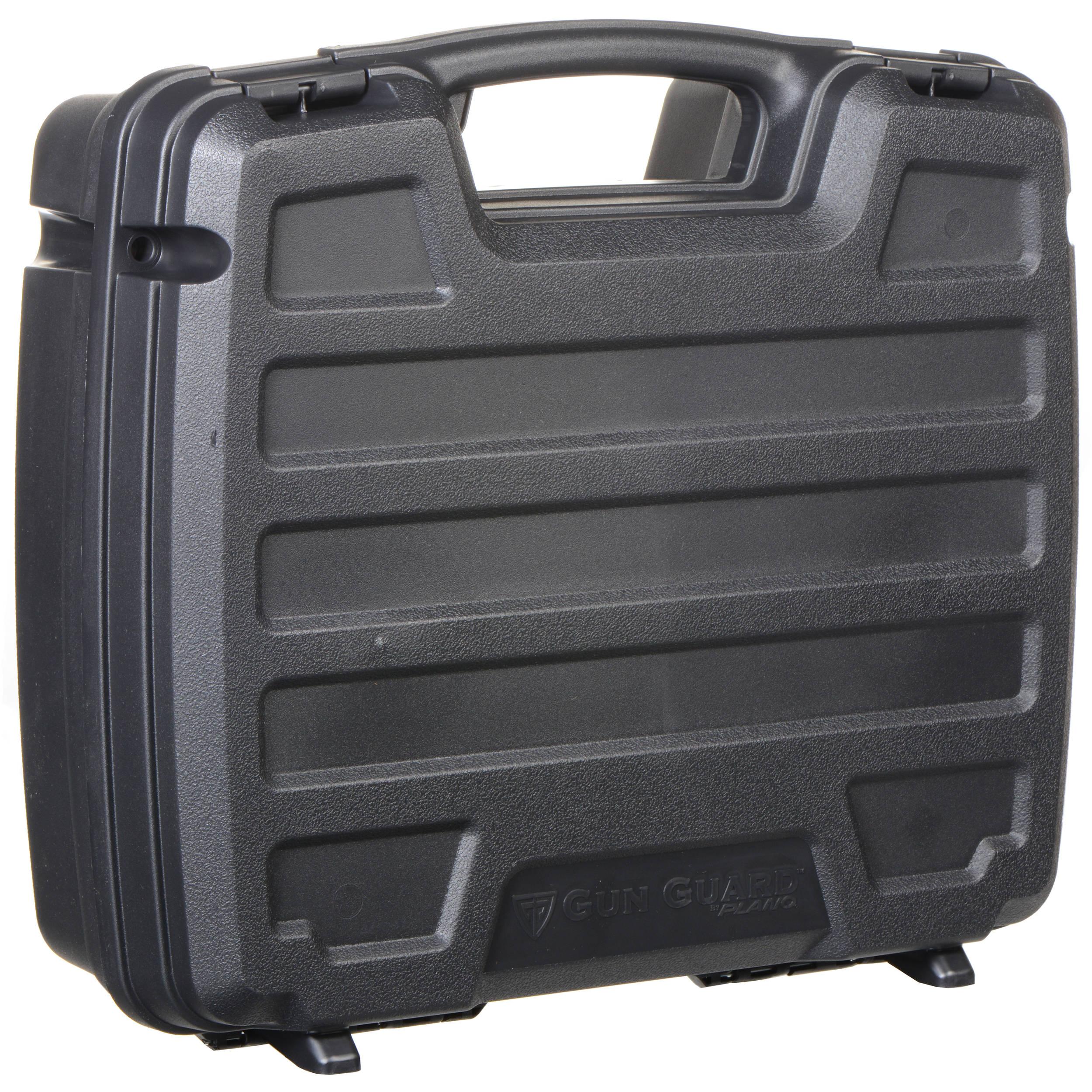 Plano SE Series 4 Pistol Case Black Picture of Plano Molding Company SE FOUR PISTOL/ACCESSORY CASE> - BLACK