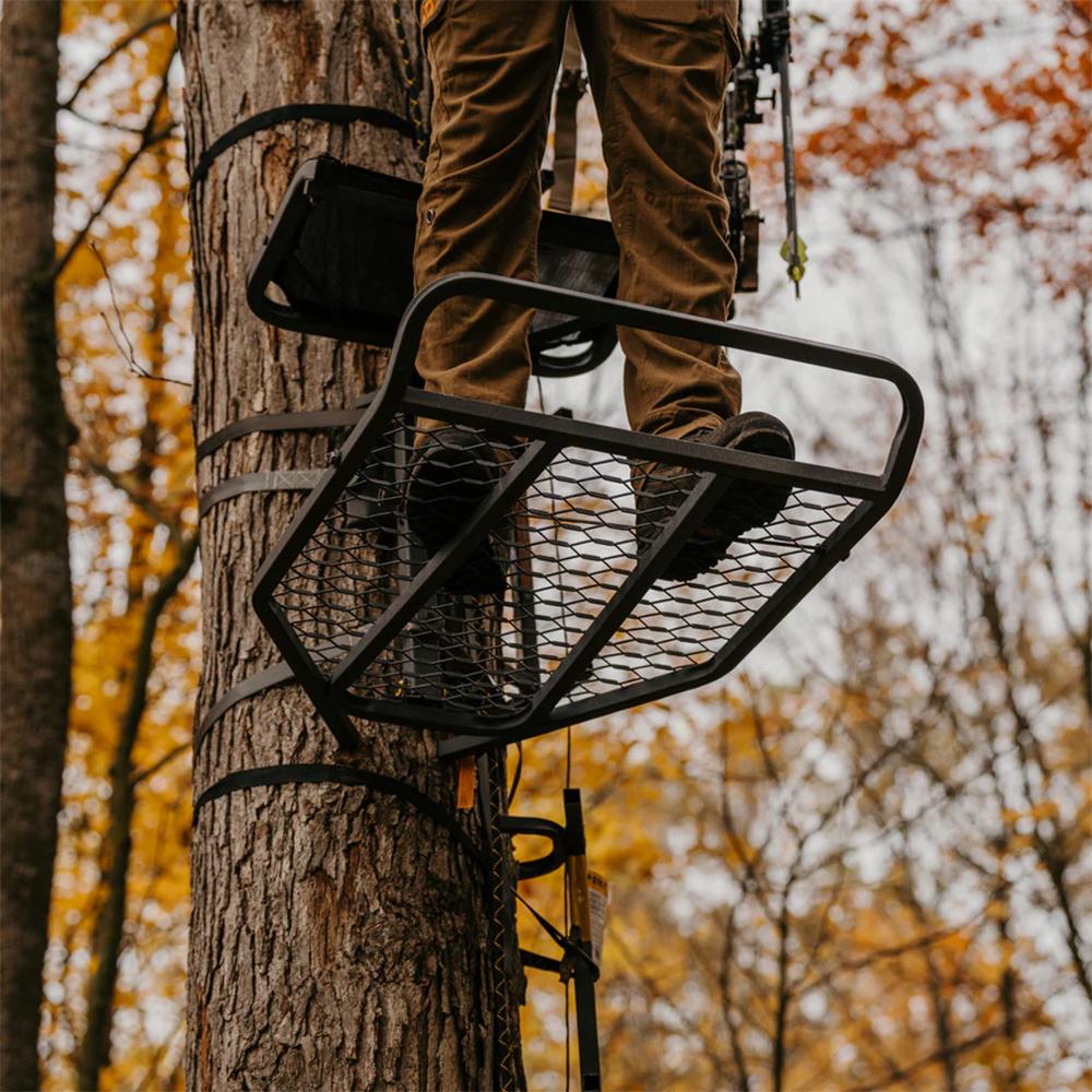 Rivers Edge Outlaw XL Steel Hang-On Treestand Picture of Ardisam (River's Edge/ Barronett Blinds) Rivers Edge Outlaw XL Steel Hang-Ons
