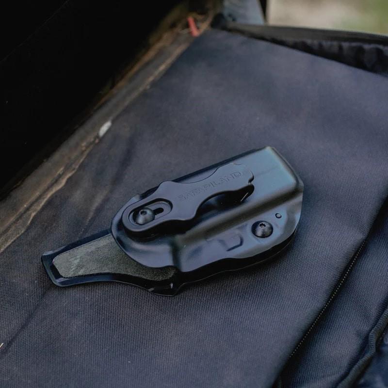 Safariland Species IWB Holster for S&W Shield Plus Black RH Picture of Safariland / Safariland SAFARILAND SPECIES SHIELD-PLUS STX TAC BLK RT