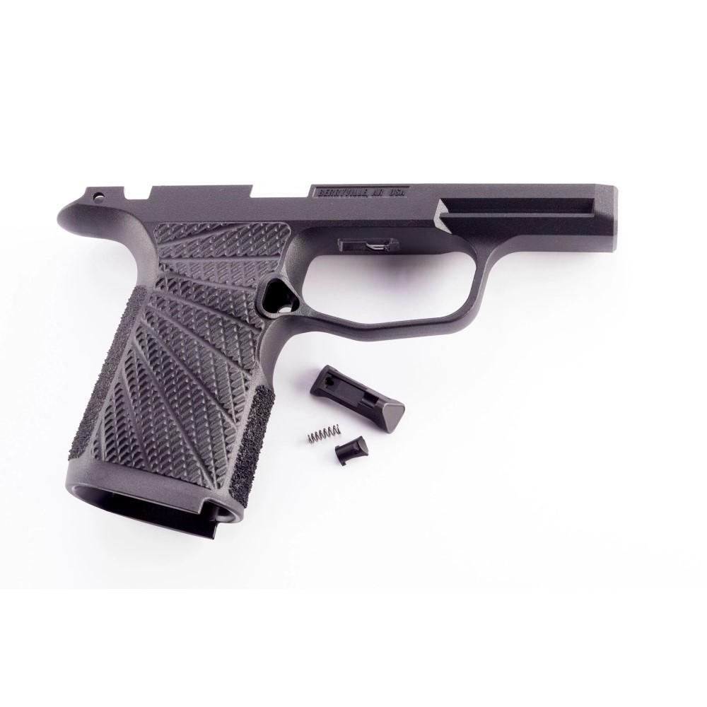Wilson Combat Grip Module for P365 XL Manual Safety Black Picture of Wilson Combat Grip Module WCP365 XL Manual Safety Black