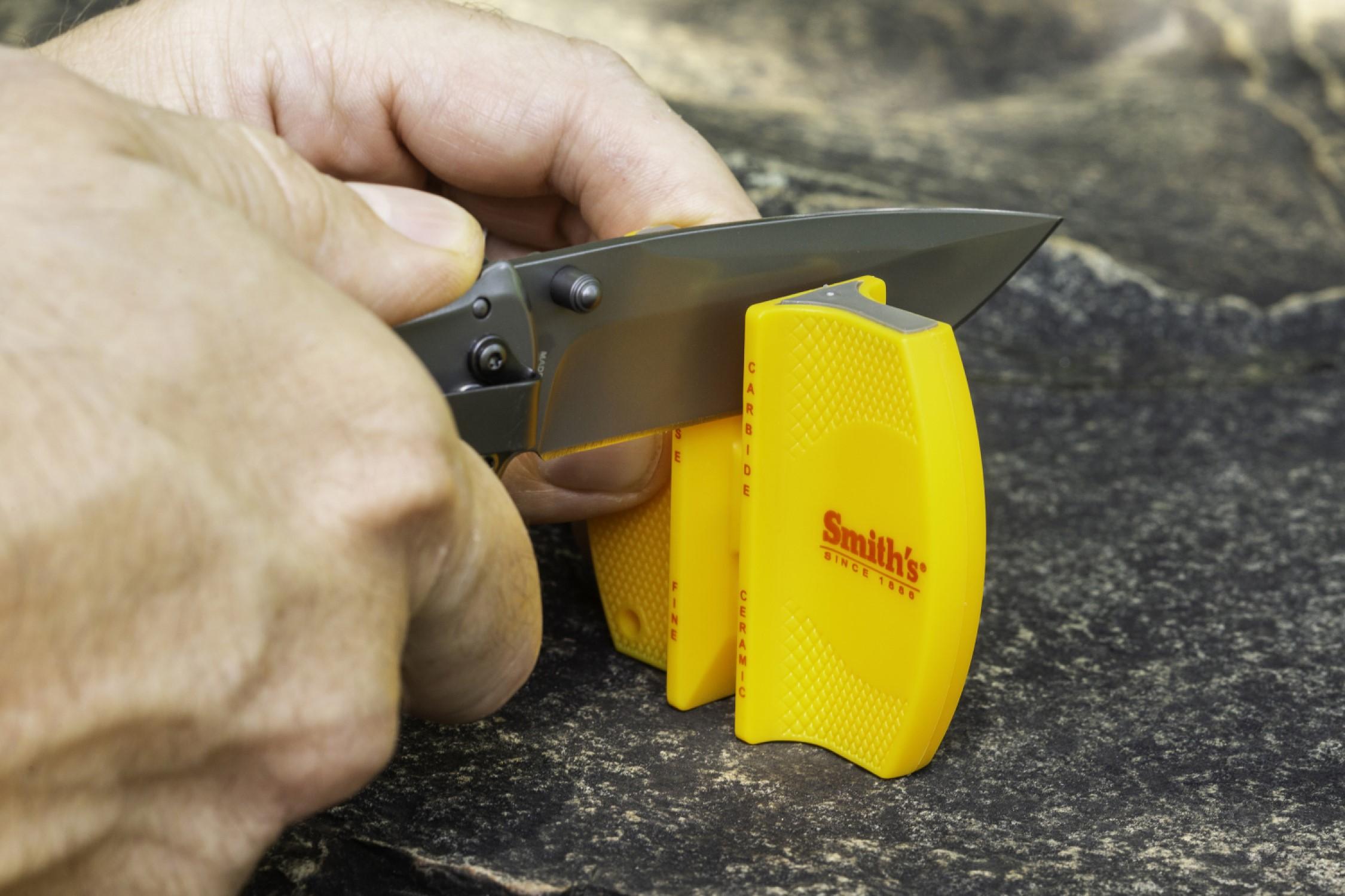 Smith's 2-Step Knife Sharpener - All-Types Including Fillet Knives Picture of Smith's Consumer Products Smith's 2-Step Knife Sharpener