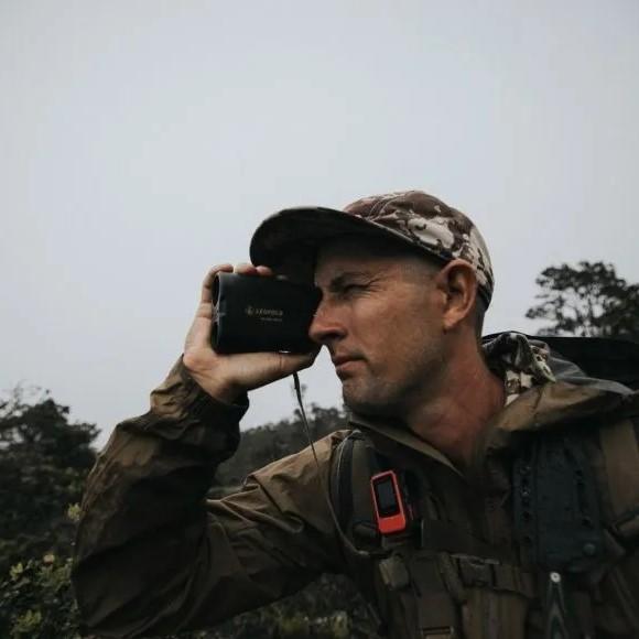 Leupold RX-5000 TBR/W Range Finder with DNA Black/Black Red OLED Picture of Leupold & Stevens Inc. RX-5000 TBR/W with DNA Black/Black Red OLED