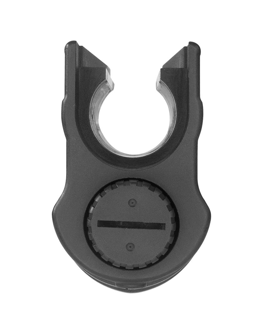 Nightstick Shotgun Forend Light with White Light Black for Mossberg 500/590/590A1/Shockwave Picture of Bayco Products dba NightStick SFL Mossberg 500/590/590A1/Shockwave with White Light - Blk