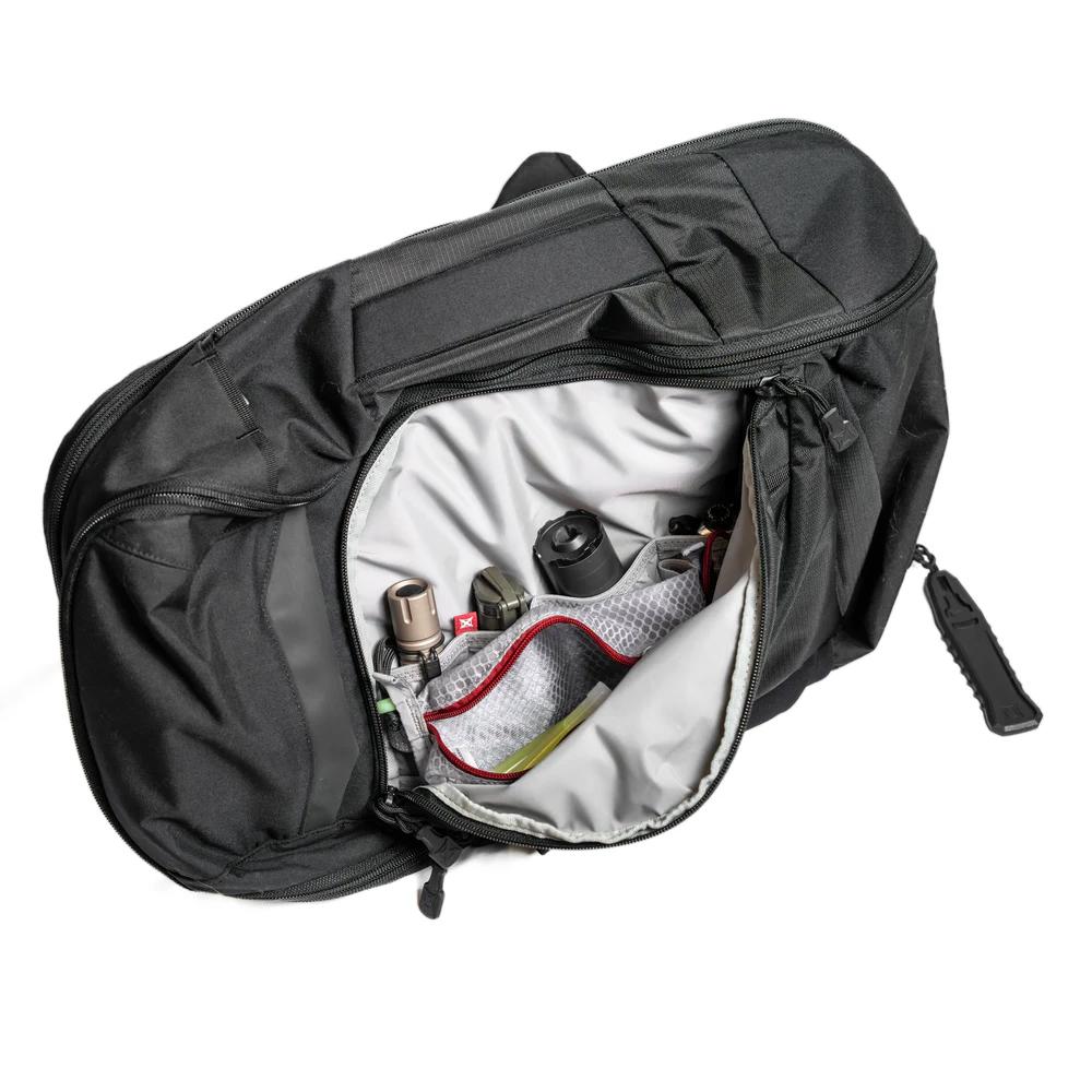 VertX Gamut 22L Sling Bag Grey Picture of Fechheimer-Vertx VERTX GAMUT 22L SLING SLATE GRY/BLK