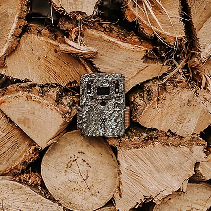 Browning 4E40 Command Ops Trail Camera 32GB Picture of Prometheus Group Llc/Browning Camera Browning Trail Camera - Command Ops Elite 40MP