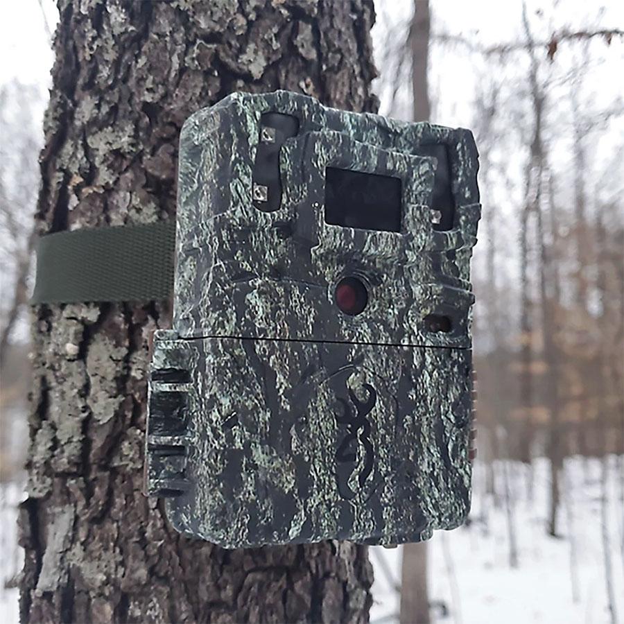 Browning 4E40 Command Ops Trail Camera 32GB Picture of Prometheus Group Llc/Browning Camera Browning Trail Camera - Command Ops Elite 40MP