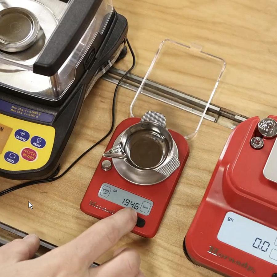 Hornady G3-1500 Digital Scale Picture of Hornady Reloading HORNADY G3 1500 DIGITAL SCALE