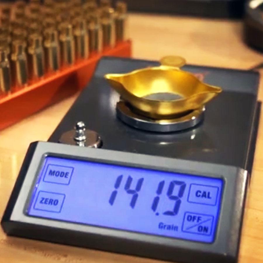 Lyman Pro-Touch 1500 Professional Desktop Touch-Screen Reloading Scale Picture of Lyman PRO-TOUCH DESKTOP RELOAD SCALE