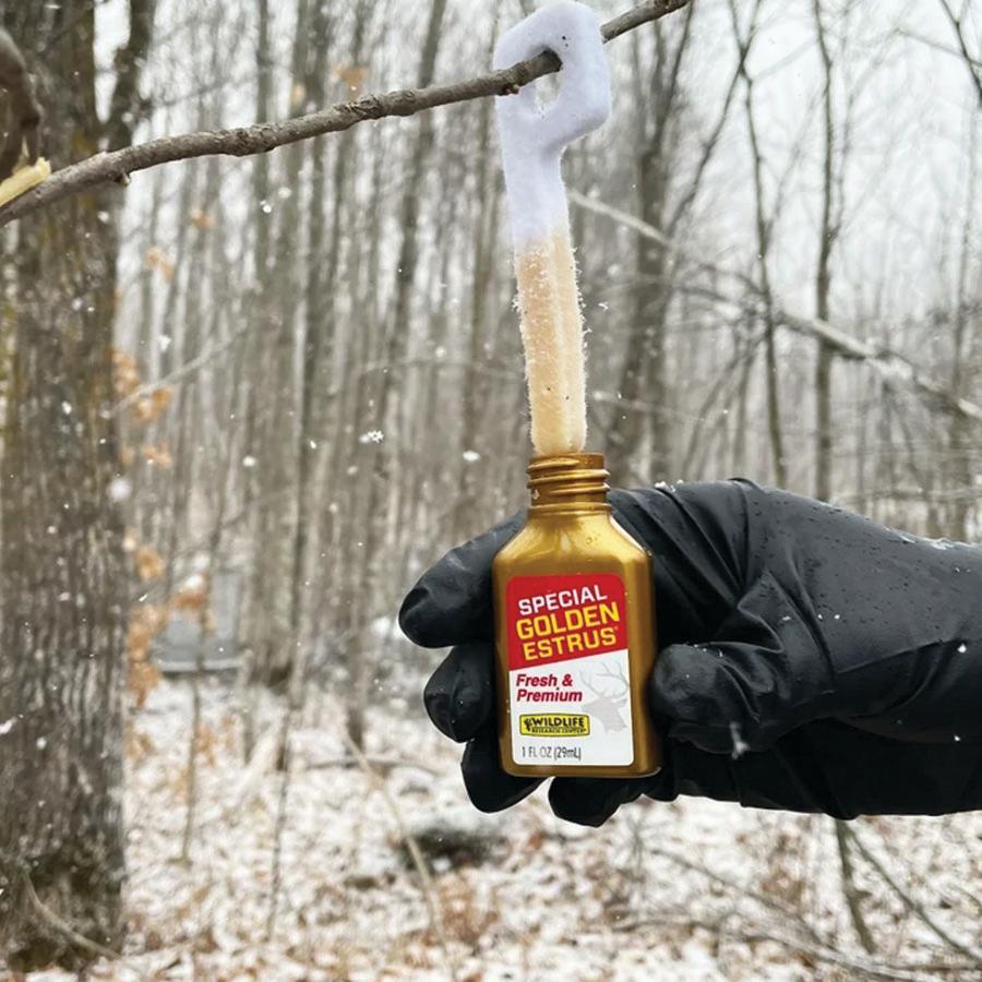 Wildlife Research Special Golden Estrus - Fresh & Super Premium Whitetail Doe Urine with Estrus Secretions 1 FL OZ Picture of Wildlife Research Center SPECIAL GOLDEN ESTRUS 1OZ