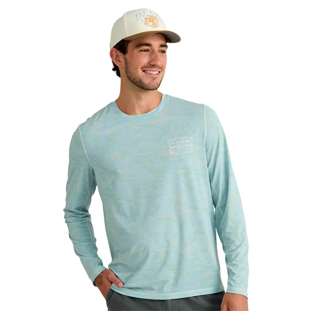 Huk Drift Performance Long Sleeve Shirt Heron Blue XL Picture of Marolina DBA HUK DRIFT PRINTED LS CREW HERON BLUE SIZE XL