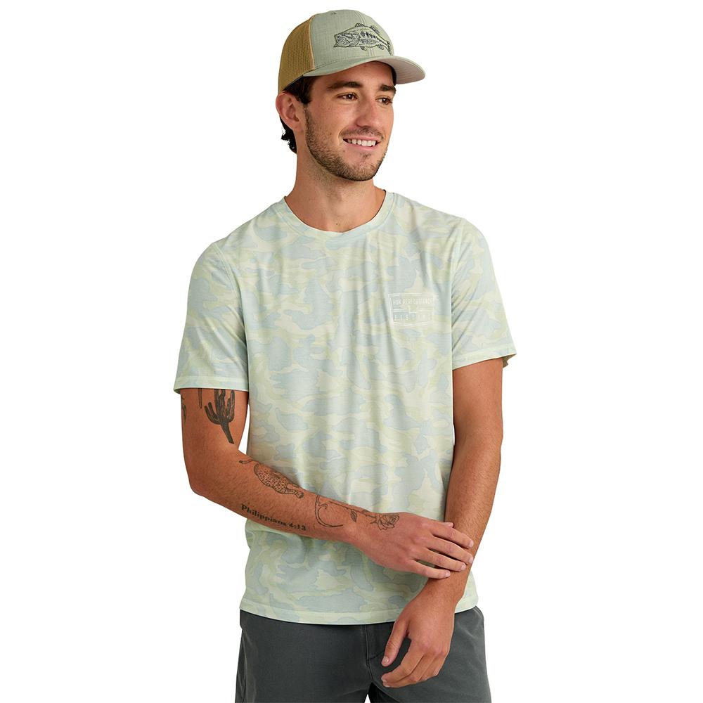 Huk Drift Performance Short Sleeve Shirt Pale Algae Camo L Picture of Marolina DBA HUK DRIFT PRINTED SS CREW PALE ALGAE SIZE L