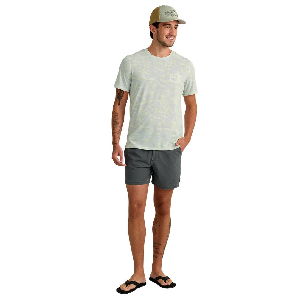 Huk Drift Performance Short Sleeve Shirt Pale Algae Camo M Picture of Marolina DBA HUK DRIFT PRINTED SS CREW PALE ALGAE SIZE M