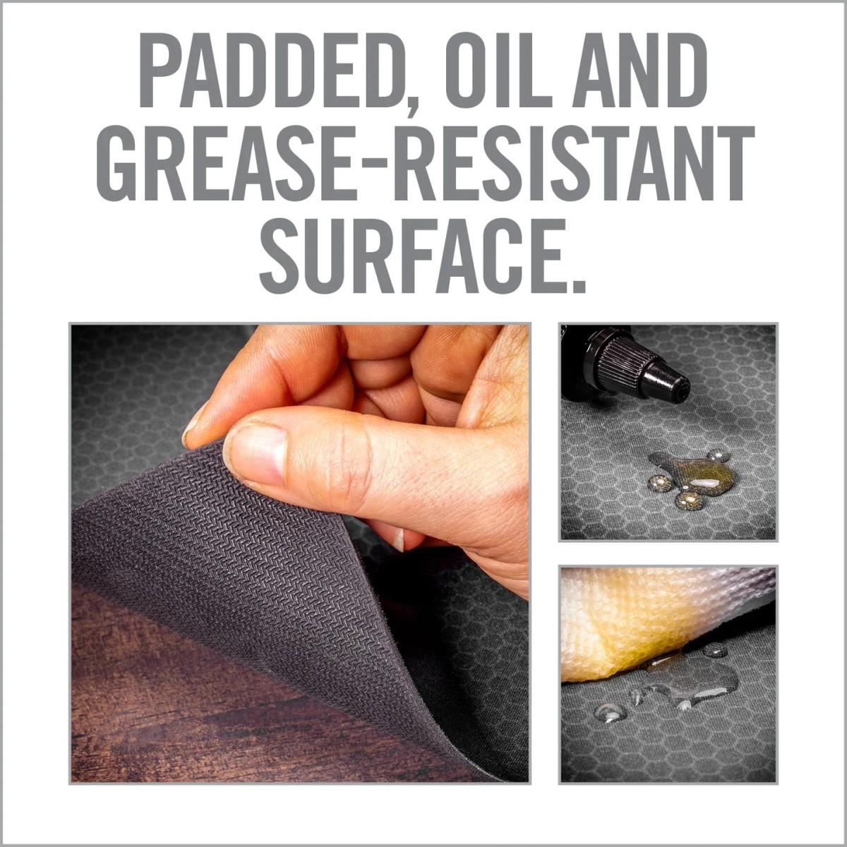 Real Avid AR15 Smart Cleaning Mat Picture of Real Avid Real Avid AR15 Smart Mat