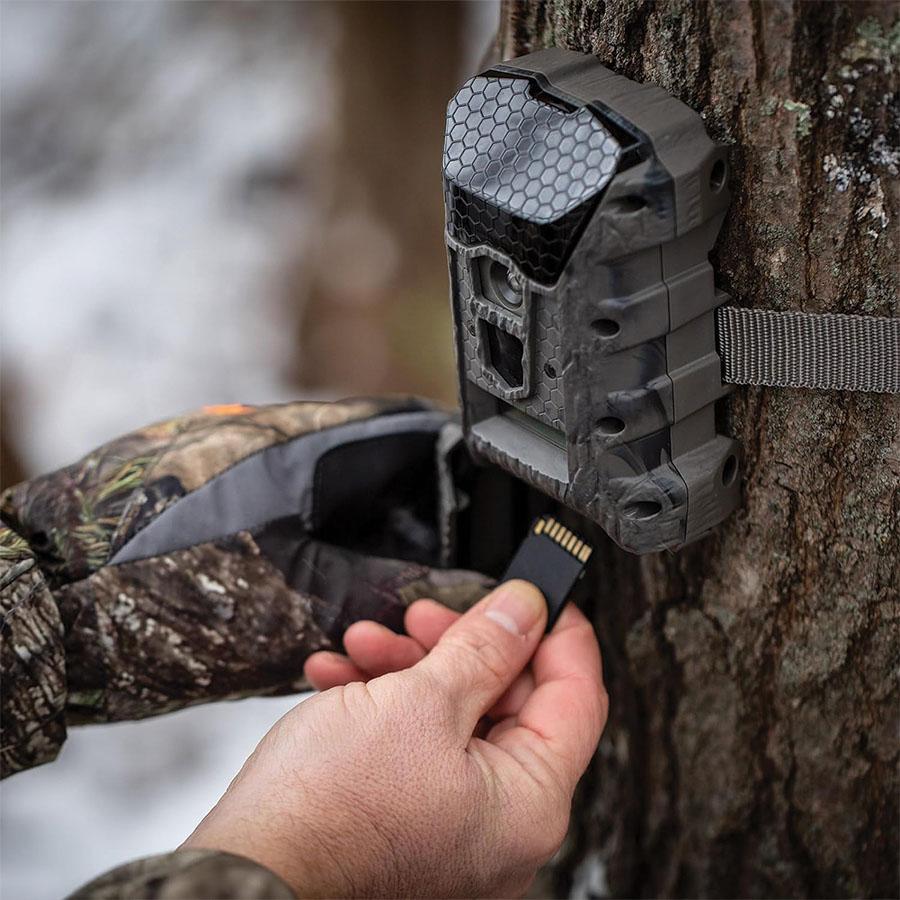 Wildgame Innovations Wraith Family & Friend Sharable Trail Camera 18MP IR Brown Picture of Gsm Wildgame Innovations WRAITH Trail Camera 18MP IR (WR18I8-21)