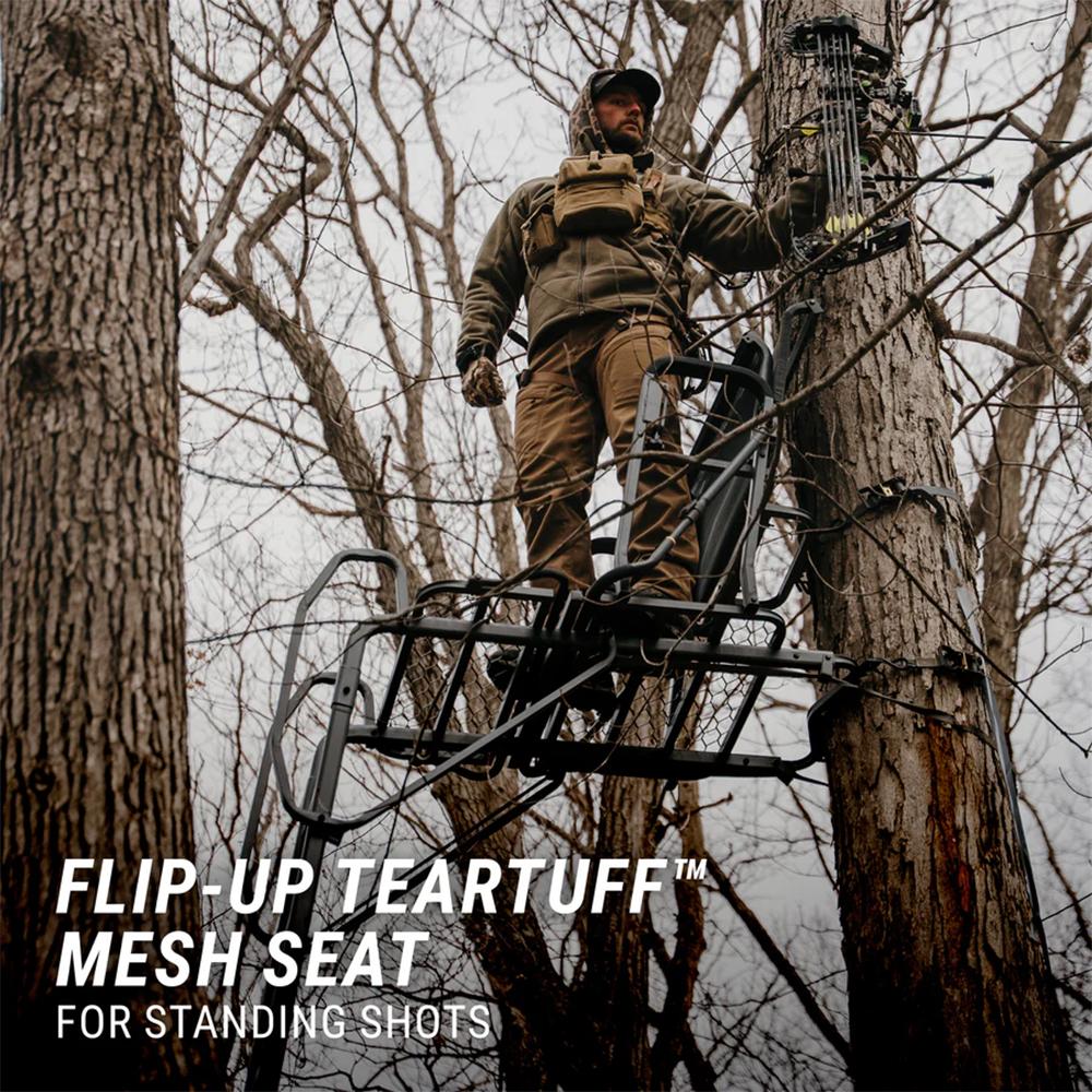River's Edge Lockdown 1-Man Ladder Tree Stand 21ft Wide Picture of Ardisam (River's Edge/ Barronett Blinds) ARDISAM LOCKDOWN 21 FT WIDE 1-MAN TREE STAND