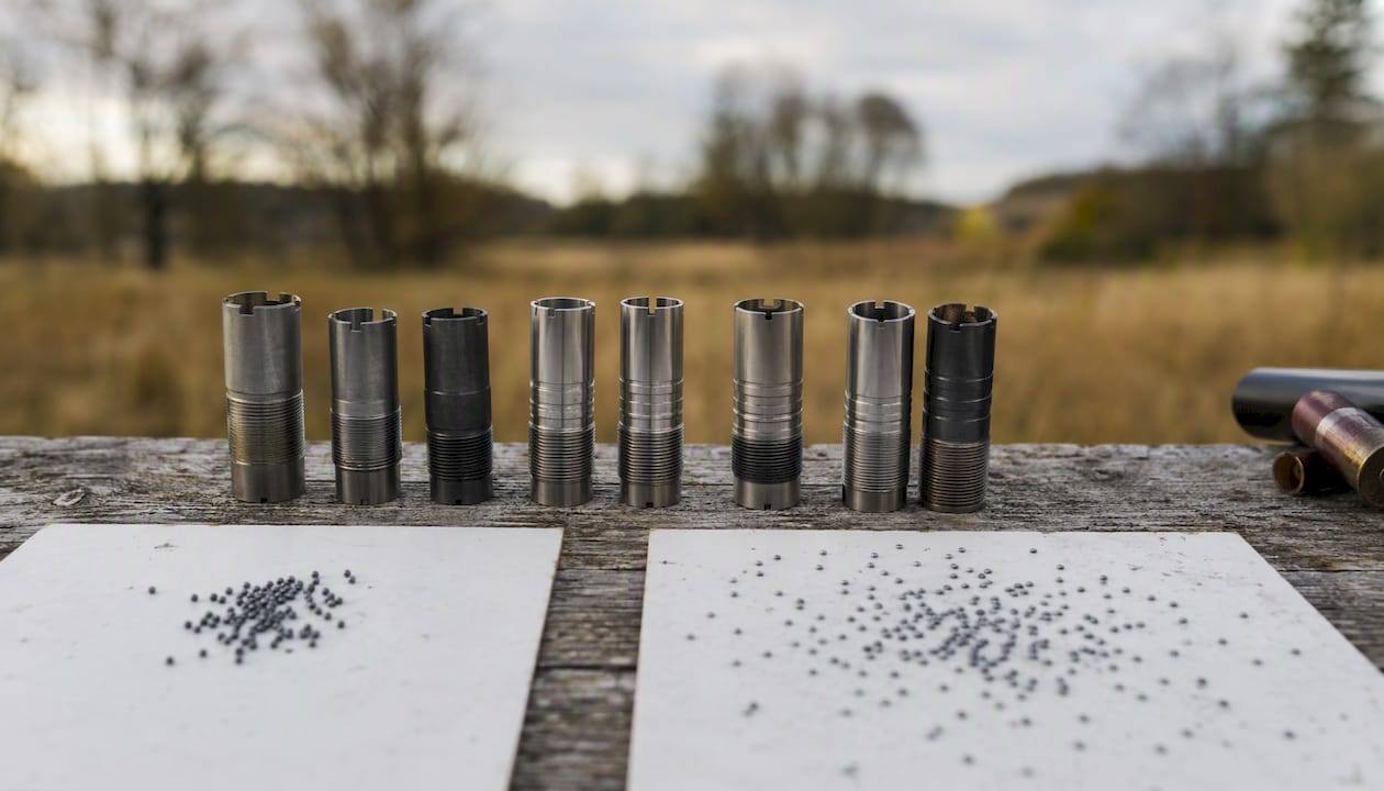 Shotgun choke barrel with pellet spread pattern boards